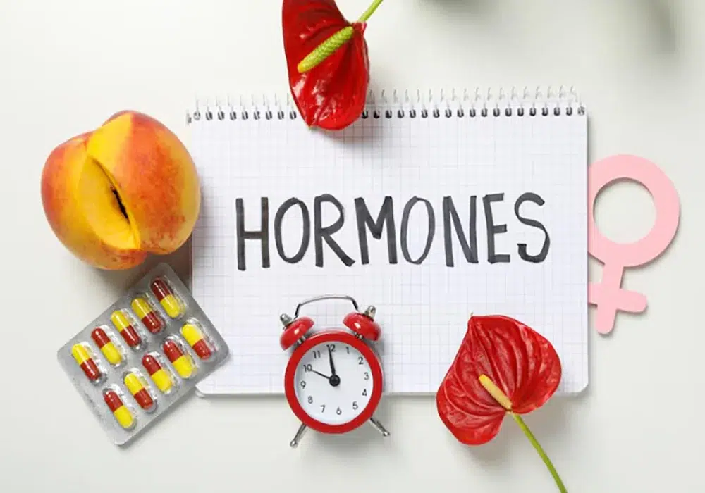 چطور بهترین دکتر برای تنظیم هورمون‌های زنانه را پیدا کنیم؟ راهنمای کامل انتخاب متخصص مناسب