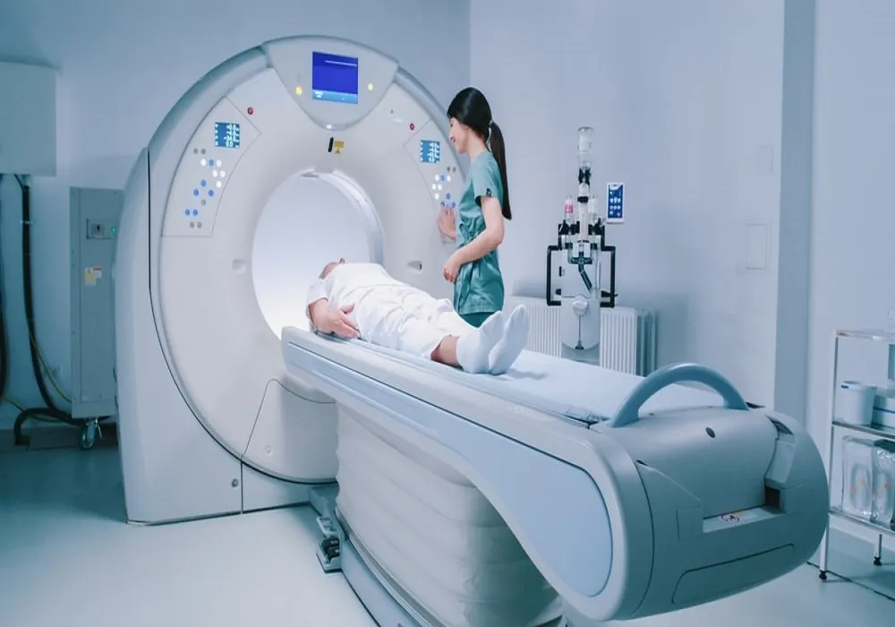 فرق MRI و CT Scan چیست؟ تفاوت‌ها، کاربردها و ایمنی